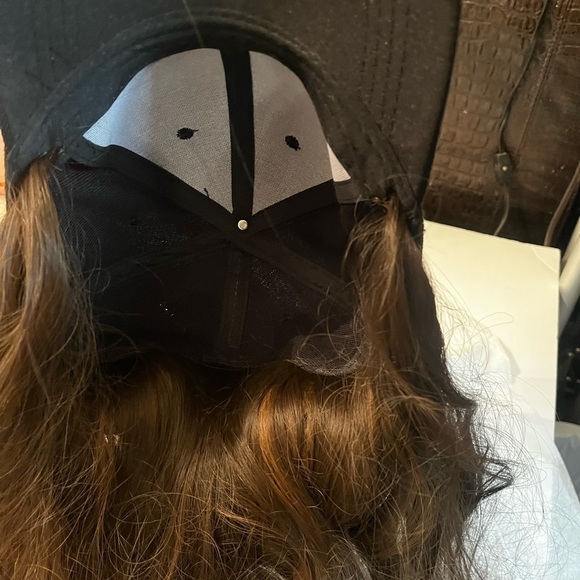 Hat Wig With Synthetic Hair Extensions Long Wavy Hair Extensions Brown color 2 - Picture 5 of 5